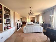 Salon spacieux à Carspach 