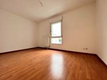 Chambre Appartement T4 de 84 m2 avec balcon Kembs proche de la frontière SUISSE